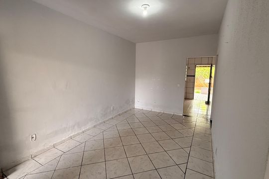 Sala de casa para alugar com 3 quartos, 105m² em Cidade Satélite São Luiz, Aparecida de Goiânia