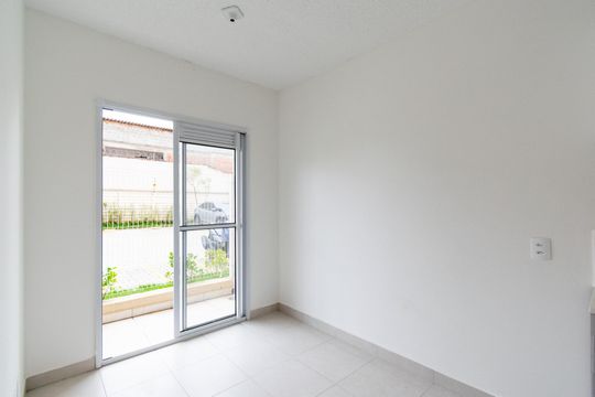 Sala  de apartamento para alugar com 1 quarto, 50m² em Jardim Itacolomi, São Paulo