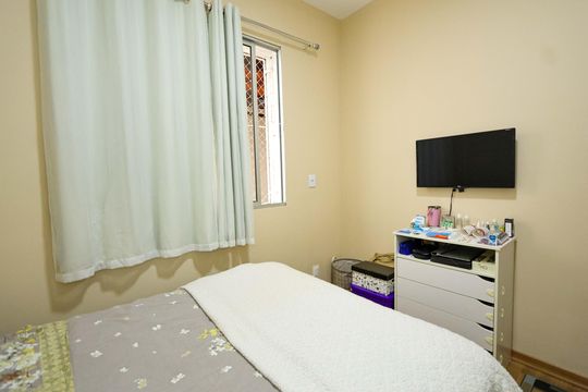 Quarto 1 de apartamento à venda com 2 quartos, 70m² em Buritis, Belo Horizonte