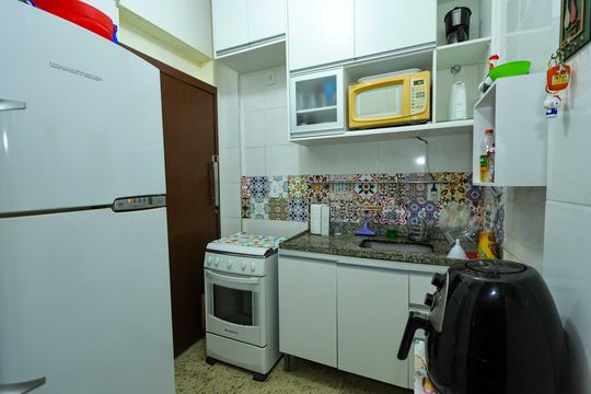 Cozinha de apartamento à venda com 2 quartos, 70m² em Buritis, Belo Horizonte