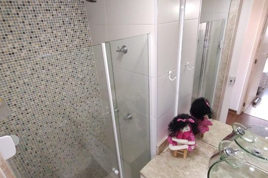 Banheiro de apartamento à venda com 4 quartos, 157m² em Osvaldo Cruz, Rio de Janeiro