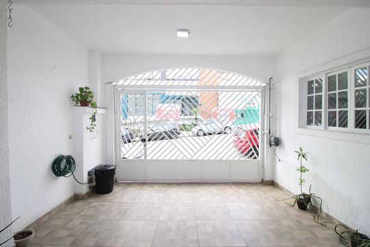 Garagem de casa para alugar com 3 quartos, 150m² em Itaquera, São Paulo