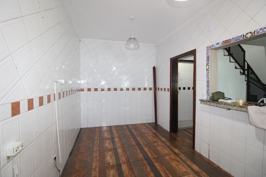 Cozinha de casa para alugar com 3 quartos, 150m² em Itaquera, São Paulo