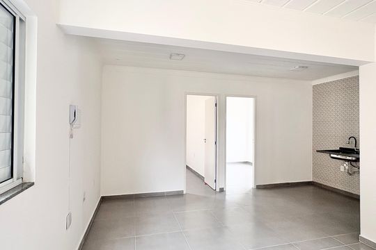 Casa de Condomínio para alugar com 2 quartos, 41m² em Vila Guedes, São Paulo