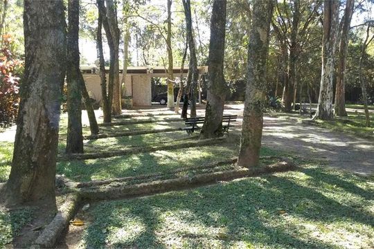Casa à venda com 4 quartos, 380m² em Jardim Francisco Mendes, São Paulo