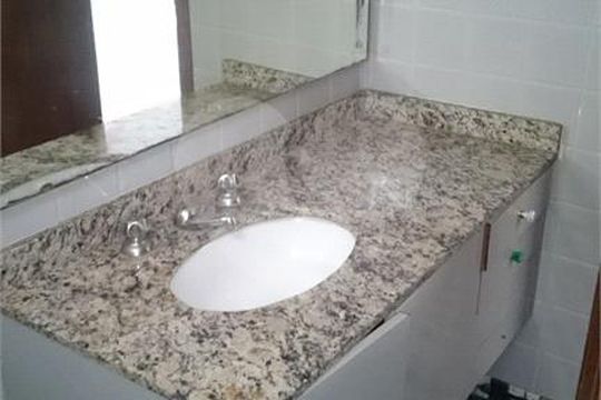 Casa à venda com 4 quartos, 380m² em Jardim Francisco Mendes, São Paulo