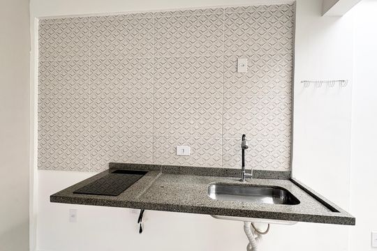 Pia de kitnet/studio para alugar com 1 quarto, 29m² em Vila Guedes, São Paulo