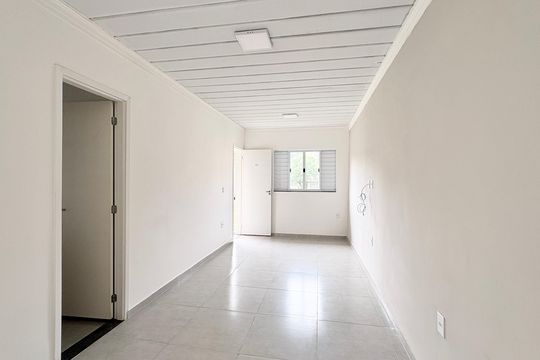 Quarto/ Cozinha  de kitnet/studio para alugar com 1 quarto, 29m² em Vila Guedes, São Paulo