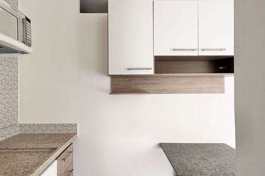 Cozinha de apartamento para alugar com 1 quarto, 34m² em Vila Guedes, São Paulo