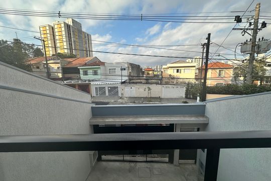Varanda de casa à venda com 3 quartos, 204m² em Vila Monumento, São Paulo
