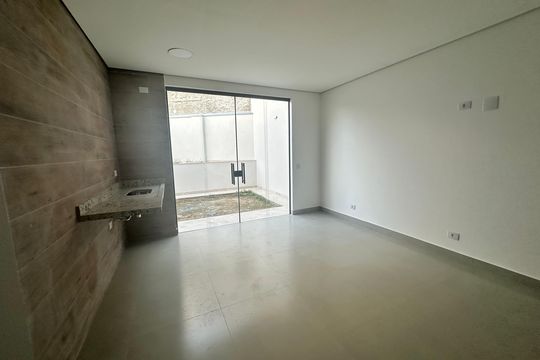 Cozinha de casa à venda com 3 quartos, 204m² em Vila Monumento, São Paulo
