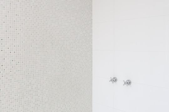 Banheiro da Suíte 1 de apartamento à venda com 3 quartos, 216m² em Vila Romana, São Paulo