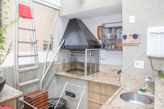 Piscina e Churrasqueira de apartamento à venda com 3 quartos, 216m² em Vila Romana, São Paulo