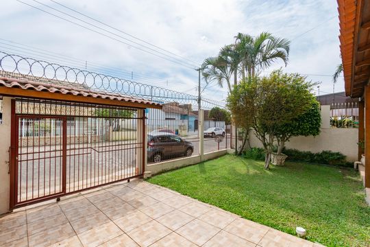 Casa para alugar com 4 quartos, 160m² em Fátima, Canoas