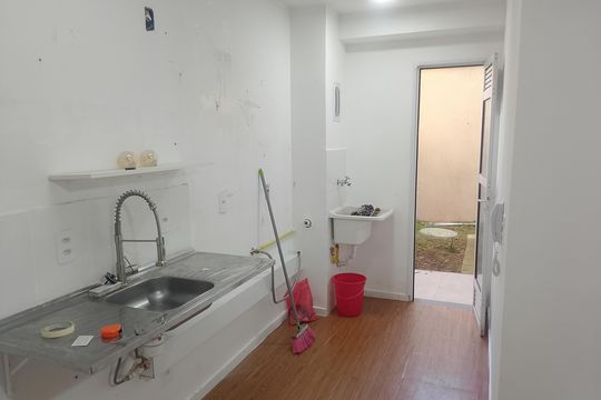 Cozinha de apartamento para alugar com 3 quartos, 53m² em Roselândia, Cotia