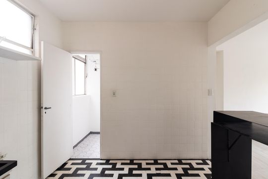 Cozinha de apartamento para alugar com 2 quartos, 78m² em Perdizes, São Paulo