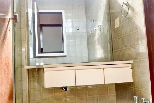 banho de apartamento à venda com 2 quartos, 80m² em Savassi, Belo Horizonte