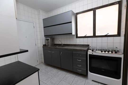 COZINHA de apartamento para alugar com 3 quartos, 97m² em Centro, Campinas