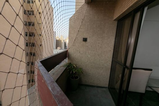 VARANDA de apartamento para alugar com 3 quartos, 97m² em Centro, Campinas