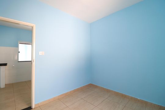 Quarto 2 de casa para alugar com 2 quartos, 70m² em Presidente Roosevelt, Uberlândia