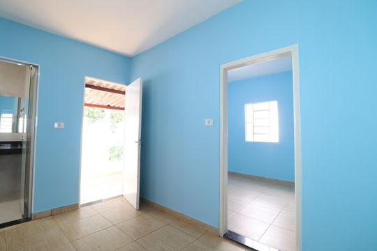 Cozinha de casa para alugar com 2 quartos, 70m² em Presidente Roosevelt, Uberlândia