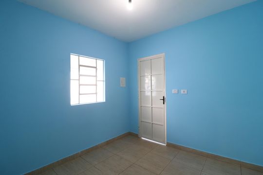 Casa para alugar com 2 quartos, 70m² em Presidente Roosevelt, Uberlândia