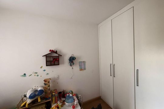 Quarto de apartamento à venda com 2 quartos, 73m² em Bosque, Campinas
