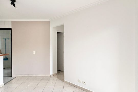 Sala de apartamento para alugar com 2 quartos, 50m² em Vila Mangalot, São Paulo