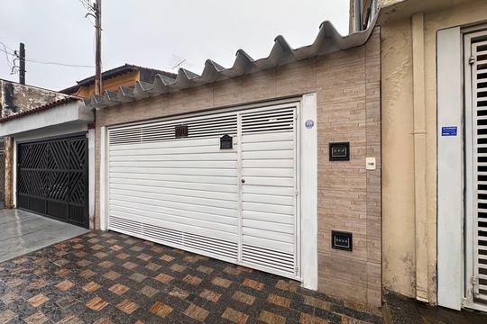 Garagem de casa para alugar com 2 quartos, 133m² em Parque Terra Nova Ii, São Bernardo do Campo