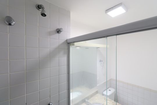 Banheiro da Suíte de apartamento para alugar com 2 quartos, 72m² em Vila Leopoldina, São Paulo