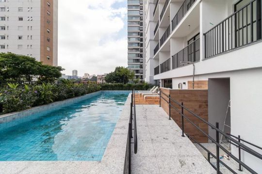 Piscina de apartamento para alugar com 2 quartos, 50m² em Água Branca, São Paulo