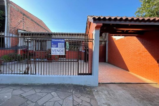 Placa Instalada em 08/09/2026 - Cod.QLYB-60 de casa à venda com 3 quartos, 200m² em Santos Dumont, São Leopoldo