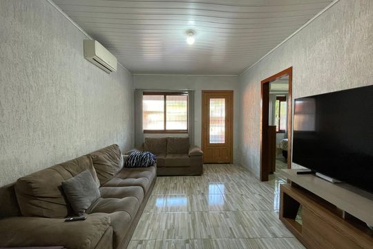 Casa à venda com 3 quartos, 200m² em Santos Dumont, São Leopoldo