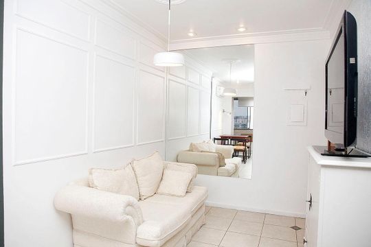 Sala de Estar de apartamento para alugar com 2 quartos, 60m² em Menino Deus, Porto Alegre