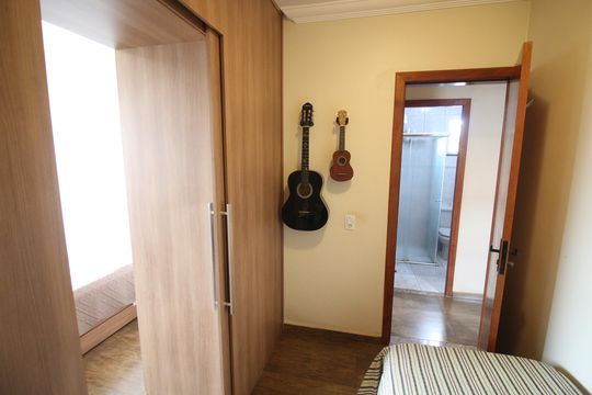 Quarto 2 de apartamento à venda com 2 quartos, 60m² em Novo Riacho, Contagem
