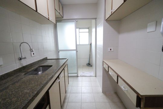 Cozinha de apartamento para alugar com 2 quartos, 50m² em Jardim Marajoara , São Paulo