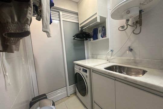 Área de Serviço de apartamento para alugar com 2 quartos, 70m² em Melville Empresarial Ii, Barueri