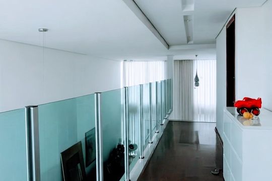 Corredor de casa para alugar com 4 quartos, 412m² em Santa Lúcia, Belo Horizonte