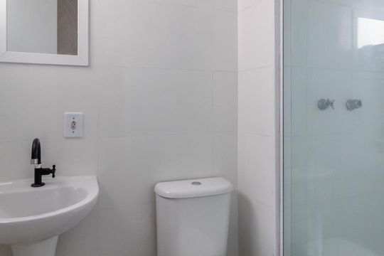 Banheiro de apartamento para alugar com 2 quartos, 44m² em Ponte Grande, Guarulhos