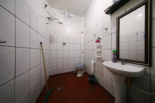 Banheiro de casa à venda com 1 quarto, 170m² em Vila Buenos Aires, São Paulo