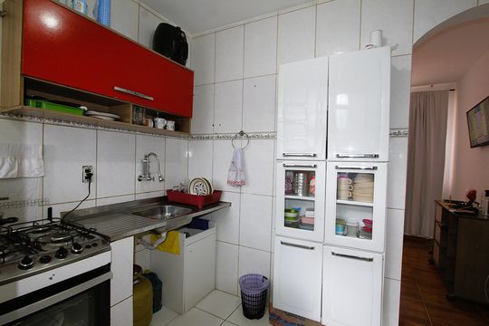 Cozinha de apartamento à venda com 2 quartos, 44m² em Madre Gertrudes, Belo Horizonte