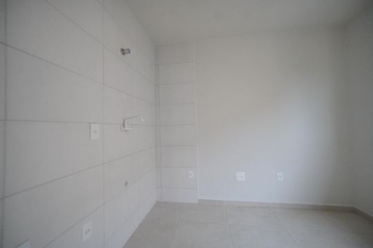 Cozinha  de apartamento para alugar com 1 quarto, 30m² em São João do Rio Vermelho, Florianópolis