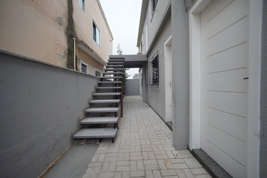 Escada de Acesso ao Apartamento  de apartamento para alugar com 1 quarto, 30m² em São João do Rio Vermelho, Florianópolis