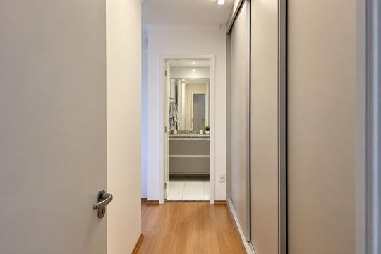 Corredor de apartamento à venda com 3 quartos, 136m² em Jardim Arpoador, São Paulo