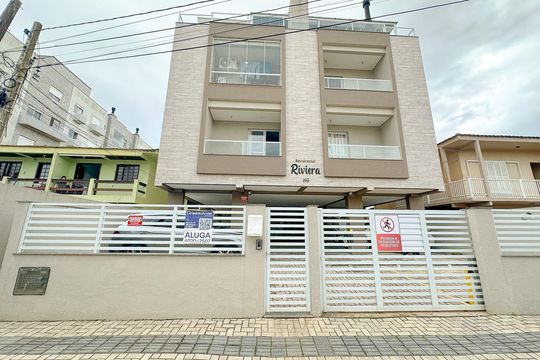 Fachada de apartamento para alugar com 2 quartos, 60m² em Ingleses do Rio Vermelho, Florianópolis