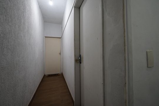 Corredor de kitnet/studio para alugar com 1 quarto, 15m² em Cambuci, São Paulo