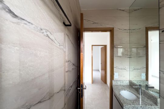 Banheiro de apartamento para alugar com 1 quarto, 32m² em Bosque da Saúde, São Paulo