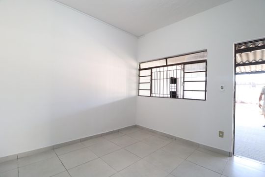 Sala de casa para alugar com 2 quartos, 100m² em Brasil, Uberlândia