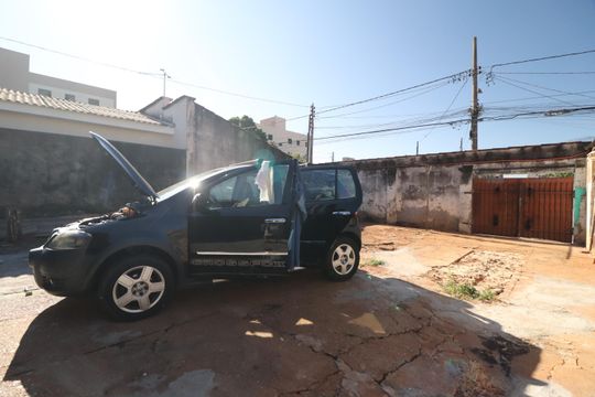 Quintal/Frente de casa para alugar com 2 quartos, 100m² em Brasil, Uberlândia