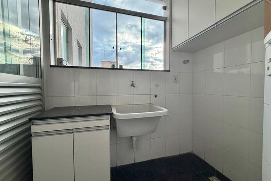 Cozinha e Área de Serviço de apartamento à venda com 3 quartos, 75m² em Salgado Filho, Belo Horizonte
